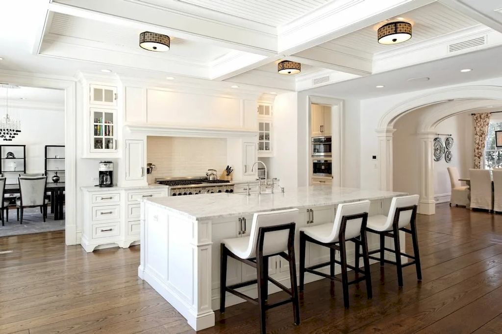 Live Life to the Full in Connecticut in this $6,500,000 Majestic Georgian Colonial 