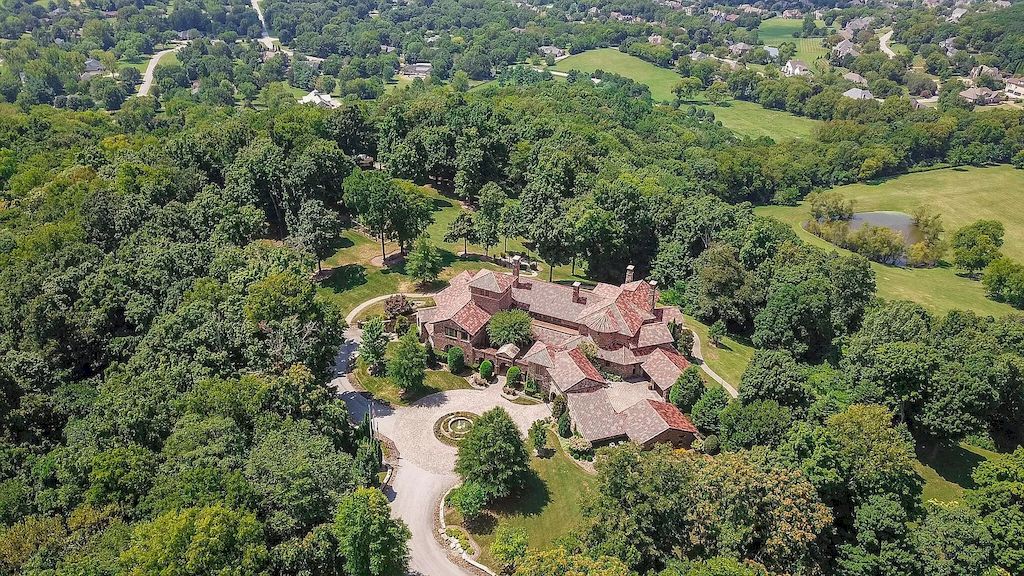Tennessee Private Mediterranean Hilltop Villa Hits Market for $13,999,999
