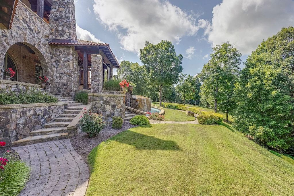 Tennessee Private Mediterranean Hilltop Villa Hits Market for $13,999,999