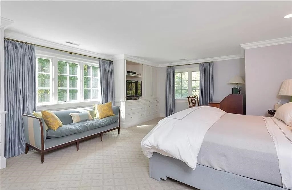 This Connecticut Sophisticated and Superbly Renovated Home Listed for $3,995,000