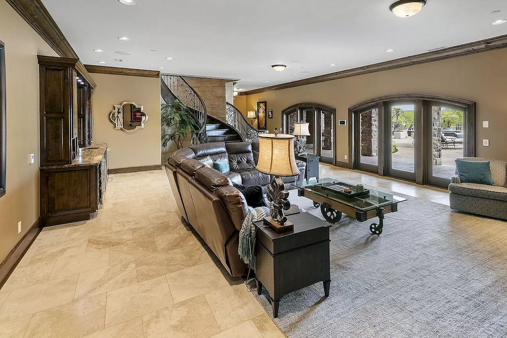 This $9,000,000 Timeless Classic Estate in Tennessee is the Mark of Exquisite Quality Workmanship and Architectural Richness