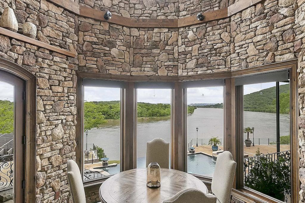 This $9,000,000 Timeless Classic Estate in Tennessee is the Mark of Exquisite Quality Workmanship and Architectural Richness
