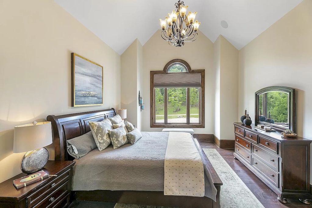 This $9,000,000 Timeless Classic Estate in Tennessee is the Mark of Exquisite Quality Workmanship and Architectural Richness
