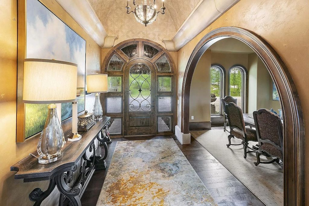 This $9,000,000 Timeless Classic Estate in Tennessee is the Mark of Exquisite Quality Workmanship and Architectural Richness