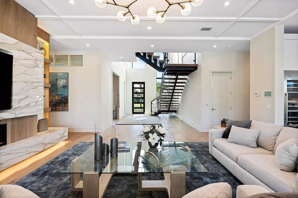 The Home in Boca Raton is an exquisite estate has been professionally decorated and furnished including window treatments now available for sale. This home located at 731 NE 32nd St, Boca Raton, Florida