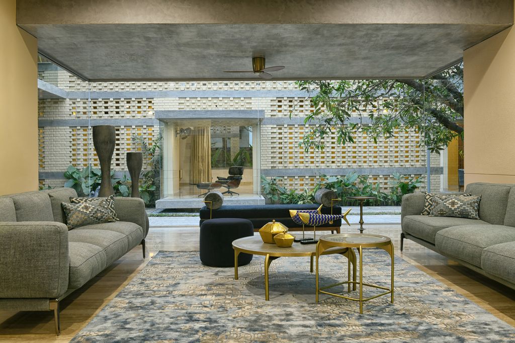 Brick Mask House spacious luxury retirement home by Spacefiction Studio 19