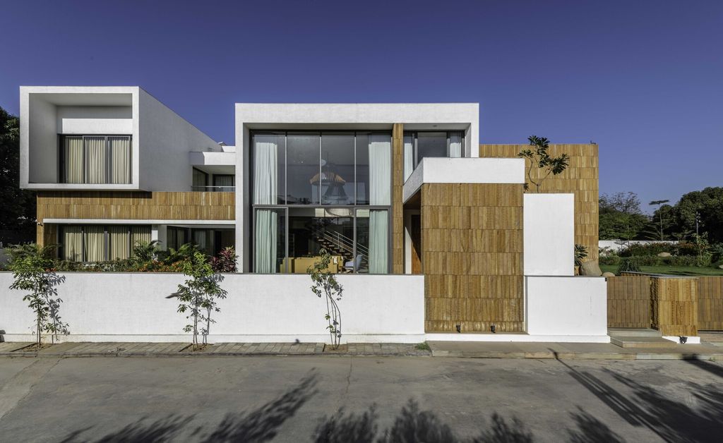 Casa Bianca white house offers serenity harmony by The Grid Architects 11