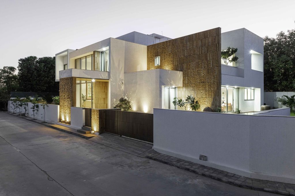 Casa Bianca white house offers serenity harmony by The Grid Architects 17