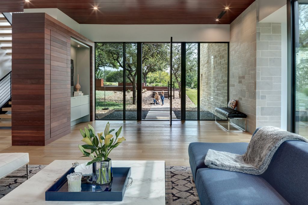 ControlShift House a Modern Luxury House by Matt Fajkus Architecture 11