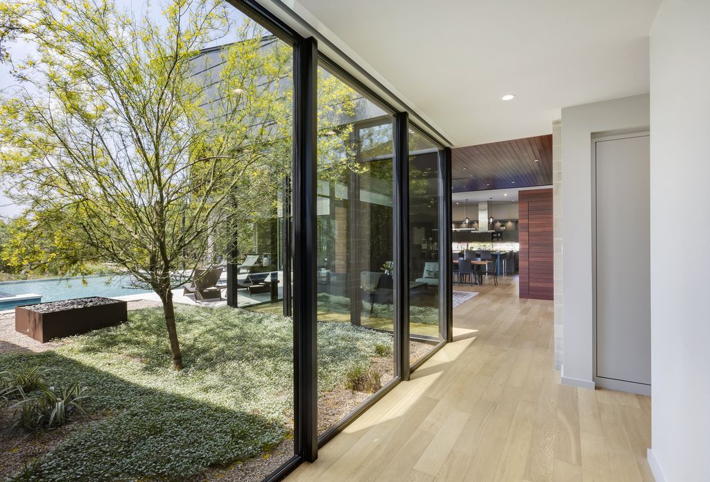 Control/Shift House, a Modern Luxury House by Matt Fajkus Architecture