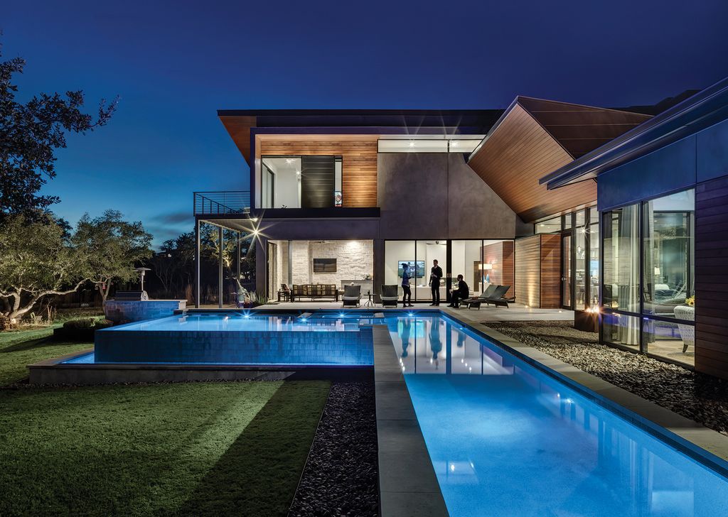 ControlShift House a Modern Luxury House by Matt Fajkus Architecture 7