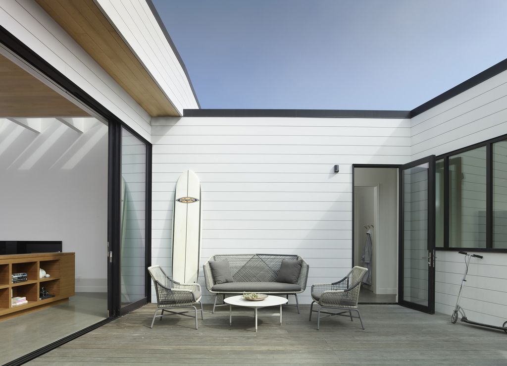 Dune House, an ideal retreat by Cass Calder Smith Architecture + Interiors