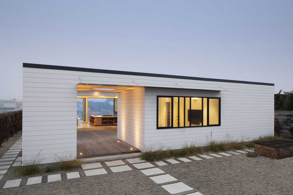 Dune House, an ideal retreat by Cass Calder Smith Architecture + Interiors