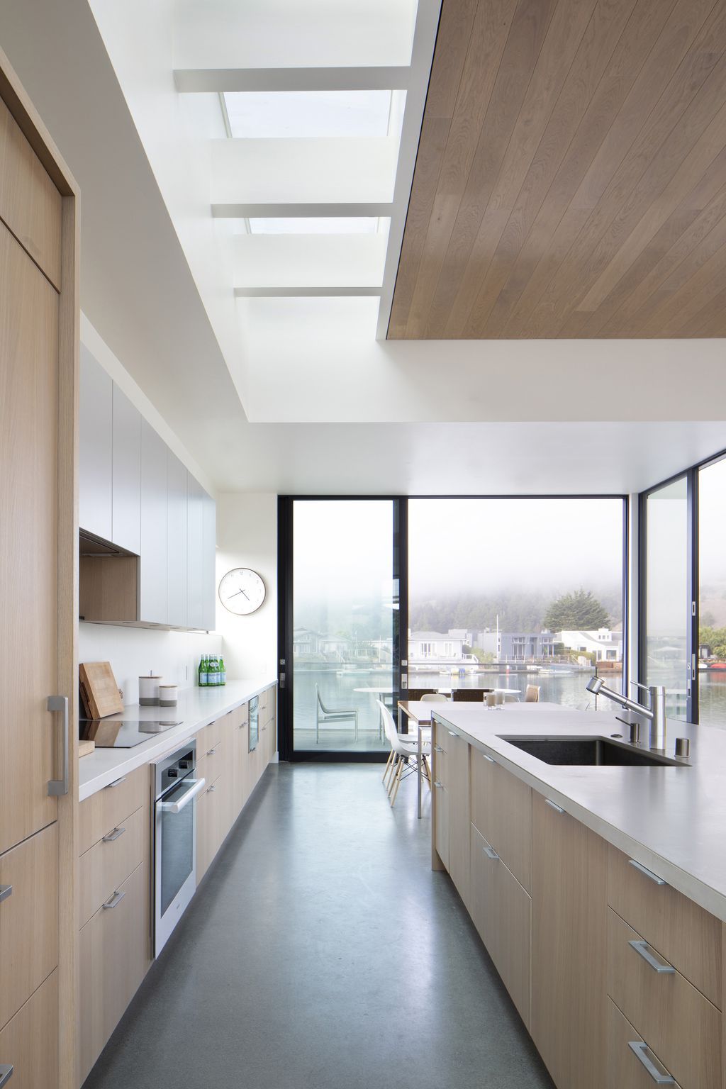 Dune House, an ideal retreat by Cass Calder Smith Architecture + Interiors