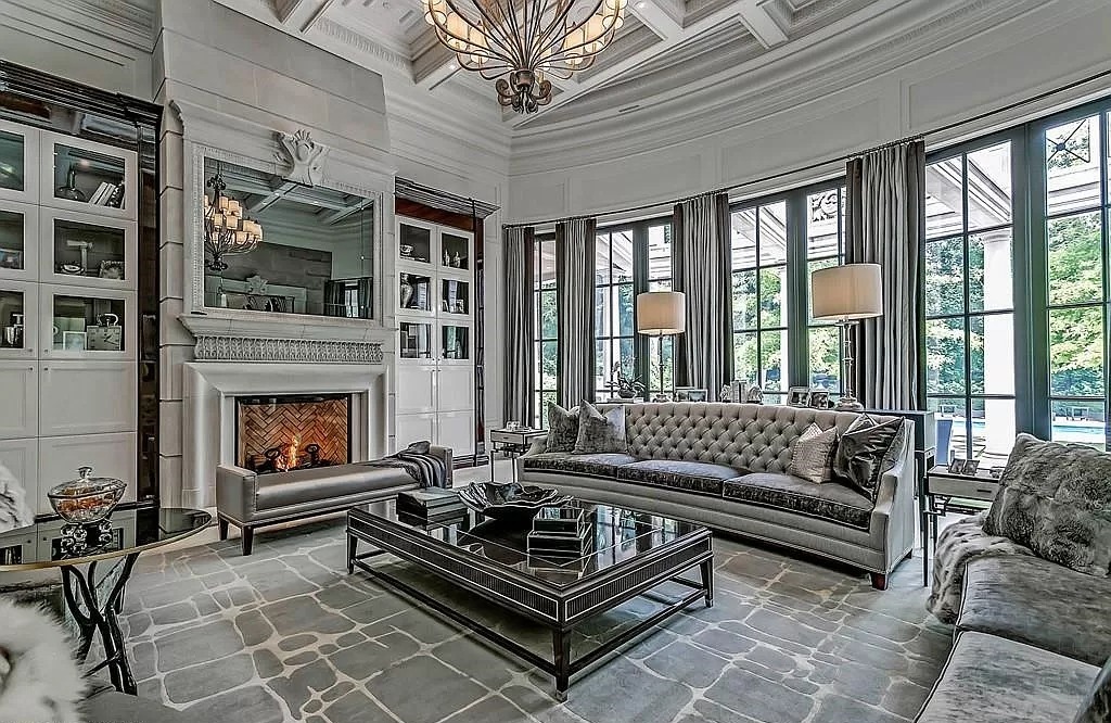 The Classic European Chateau in Ontario is a true timeless masterpiece now available for sale. This home is located at 291 Balsam Dr, Oakville, ON L6J 3X7, Canada