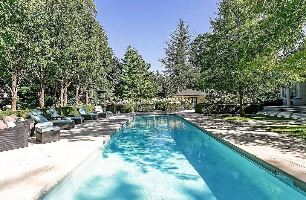 The Classic European Chateau in Ontario is a true timeless masterpiece now available for sale. This home is located at 291 Balsam Dr, Oakville, ON L6J 3X7, Canada