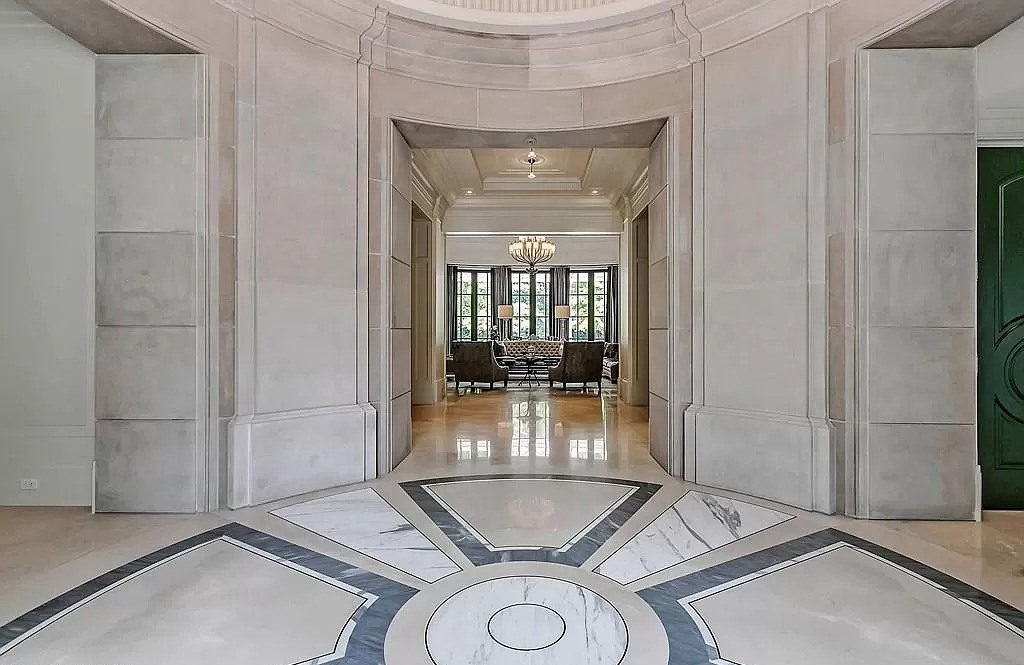 The Classic European Chateau in Ontario is a true timeless masterpiece now available for sale. This home is located at 291 Balsam Dr, Oakville, ON L6J 3X7, Canada