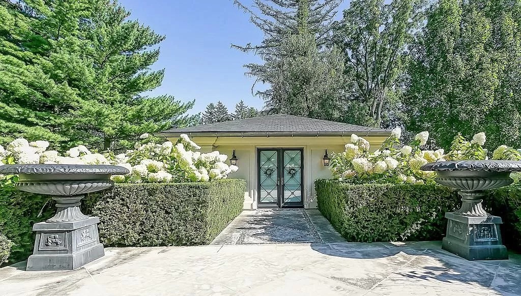 The Classic European Chateau in Ontario is a true timeless masterpiece now available for sale. This home is located at 291 Balsam Dr, Oakville, ON L6J 3X7, Canada