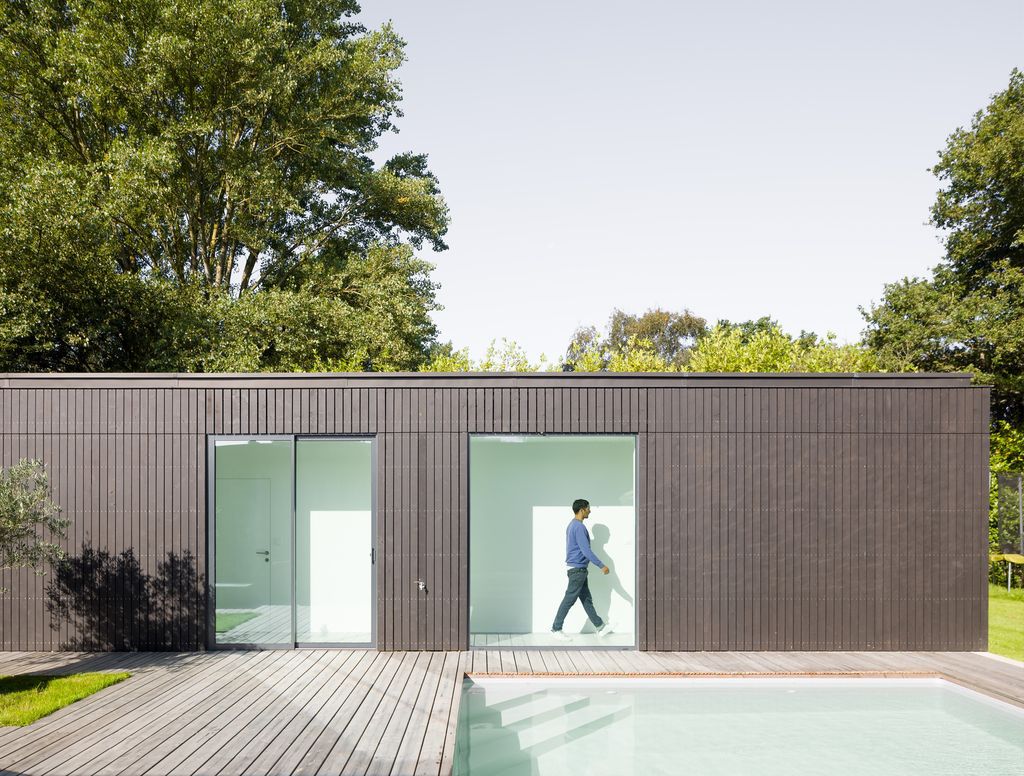 House U Stunning rectangular shape House open to the sky by Atelier 56S 13