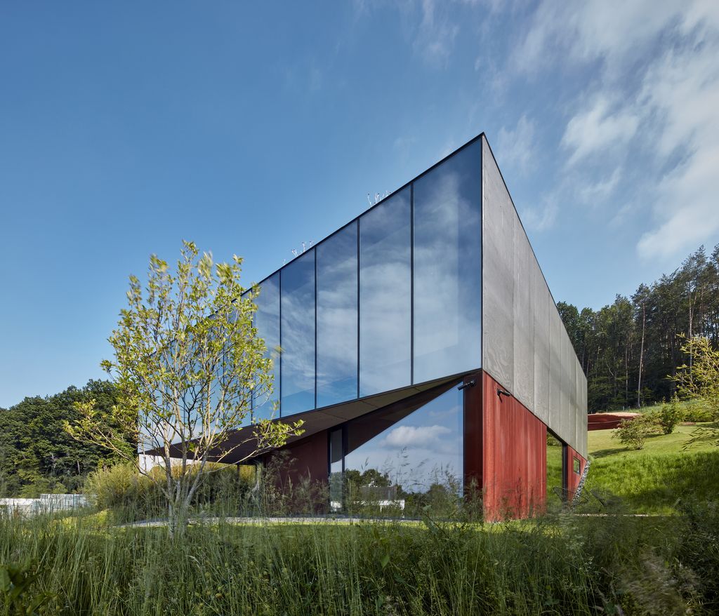 Lazy House Sits Between a Forest and a Valley by Petrjanda Brainwork 11