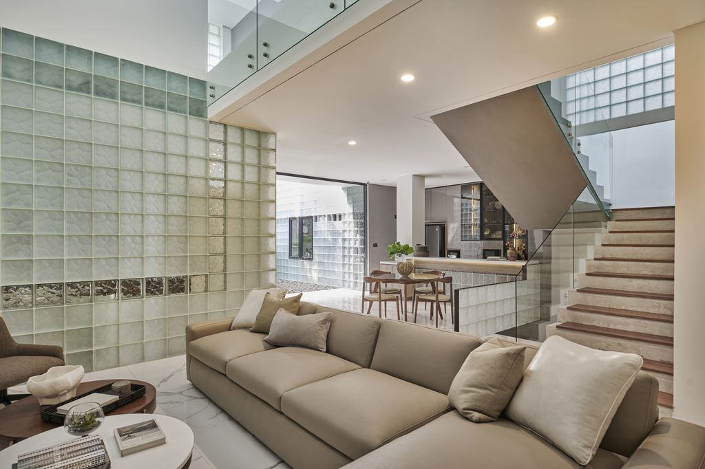 Refraction House transform with glass block series combination by RADar 10
