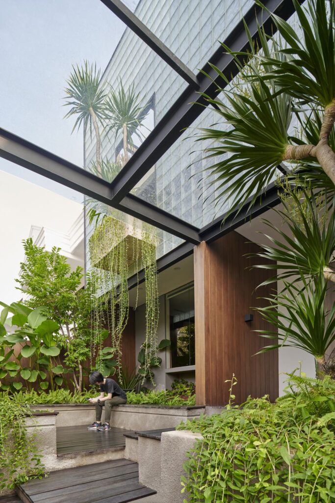 Refraction House transform with glass block series combination by RAD+ar