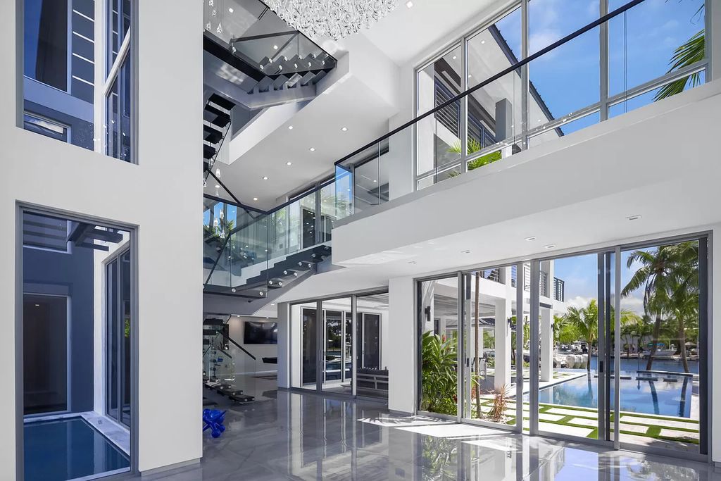 The Home in Florida is a stunning waterfront masterpiece in Lower Matecumbe Key with breathtaking views of the sunset now available for sale. This home located at 146 Bayview Dr, Lower Matecumbe Key, Florida