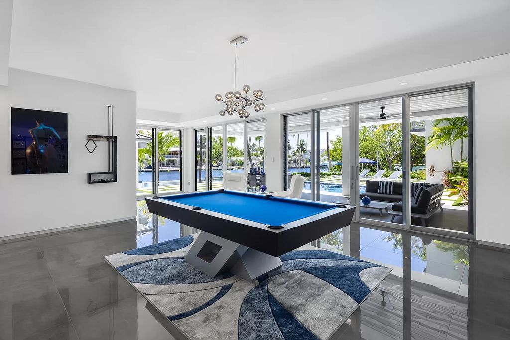 The Home in Florida is a stunning waterfront masterpiece in Lower Matecumbe Key with breathtaking views of the sunset now available for sale. This home located at 146 Bayview Dr, Lower Matecumbe Key, Florida