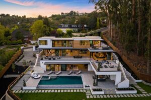 This New Construction Mansion is the Finest Modern Estate Ever Built in Hillsborough