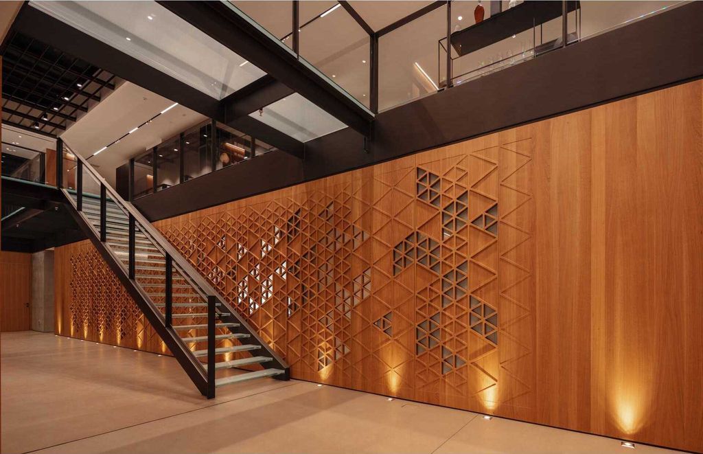 The Bird Streets Mansion is a spectacular new contemporary estate was envisioned by architect Zoltan Pali and home builder Dugally Oberfeld now available for sale. This home located at 9344 Nightingale Dr, Los Angeles, California