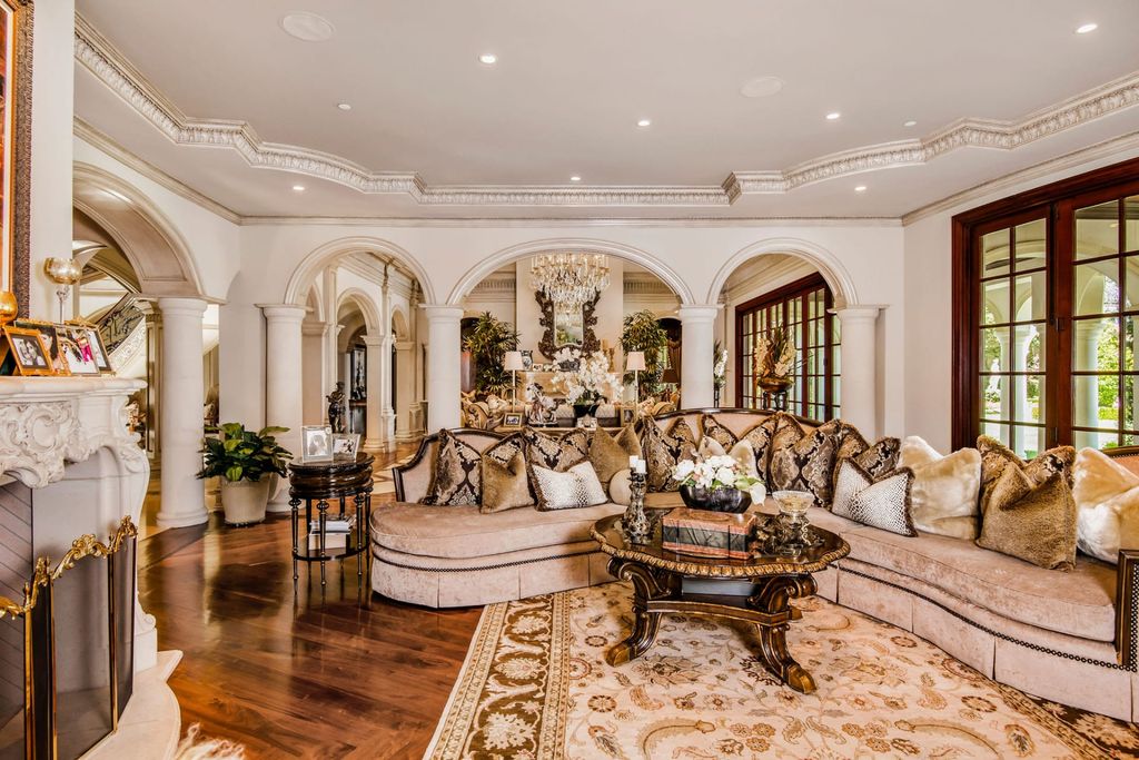 This 32000000 Classic French Chateau in Calabasas is A World of Luxury and Quality 8