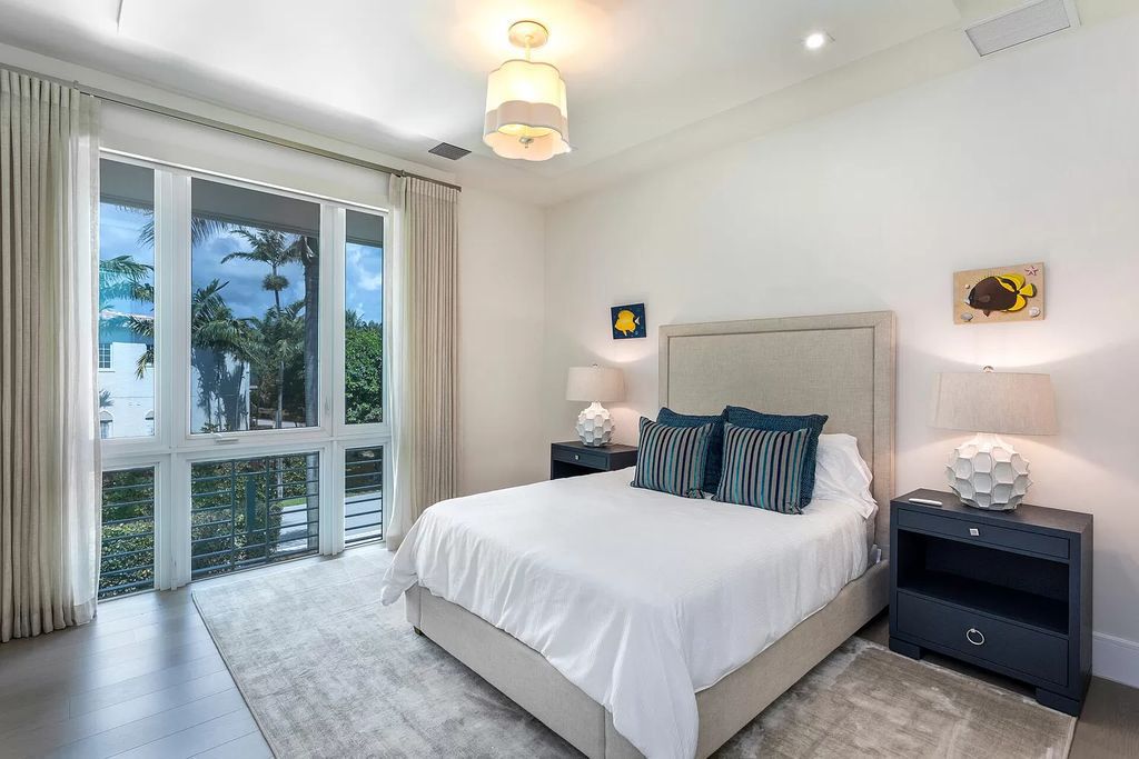 The Delray Beach Home is a beautifully designed two story contemporary estate with tropically landscaped back yard now available for sale. This home located at 609 Seagate Dr, Delray Beach, Florida