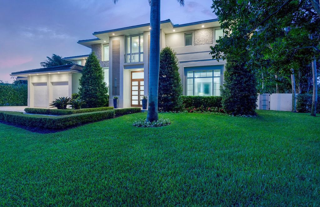 The Delray Beach Home is a beautifully designed two story contemporary estate with tropically landscaped back yard now available for sale. This home located at 609 Seagate Dr, Delray Beach, Florida