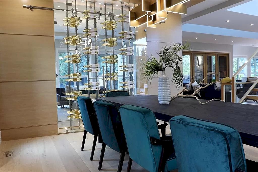 The Out­stand­ing Prop­erty in Alberta is a luxurious home now available for sale. This home located at 1028 S Bel Aire Dr SW, Calgary, AB T2V 2B9, Canada
