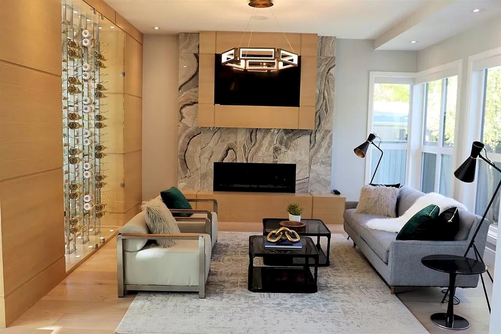 The Out­stand­ing Prop­erty in Alberta is a luxurious home now available for sale. This home located at 1028 S Bel Aire Dr SW, Calgary, AB T2V 2B9, Canada