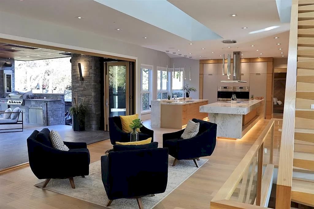 The Out­stand­ing Prop­erty in Alberta is a luxurious home now available for sale. This home located at 1028 S Bel Aire Dr SW, Calgary, AB T2V 2B9, Canada