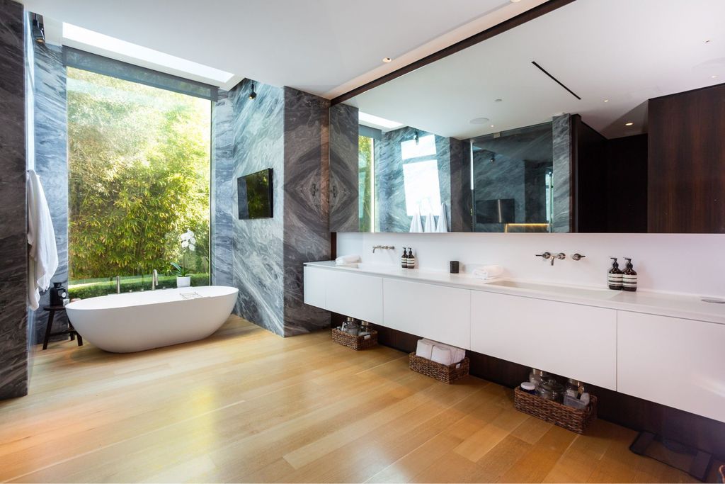 The Los Angeles Home is a contemporary masterpiece is one of the greatest architectural gems in the Bird Streets now available for sale. This home located at 1877 Rising Glen Rd, Los Angeles, California