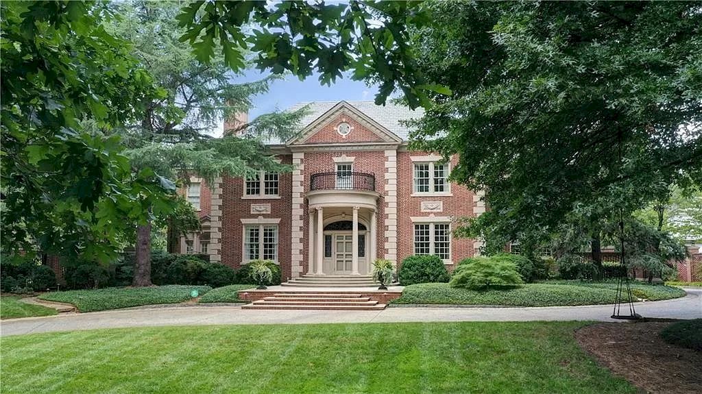 Gracious English Manor in Georgia of Extraordinary Quality and Endless Amenities Hits Market for $5,875,000