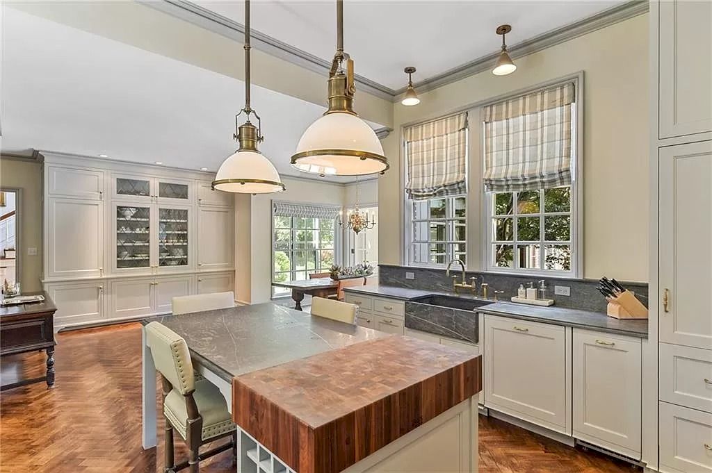Gracious English Manor in Georgia of Extraordinary Quality and Endless Amenities Hits Market for $5,875,000