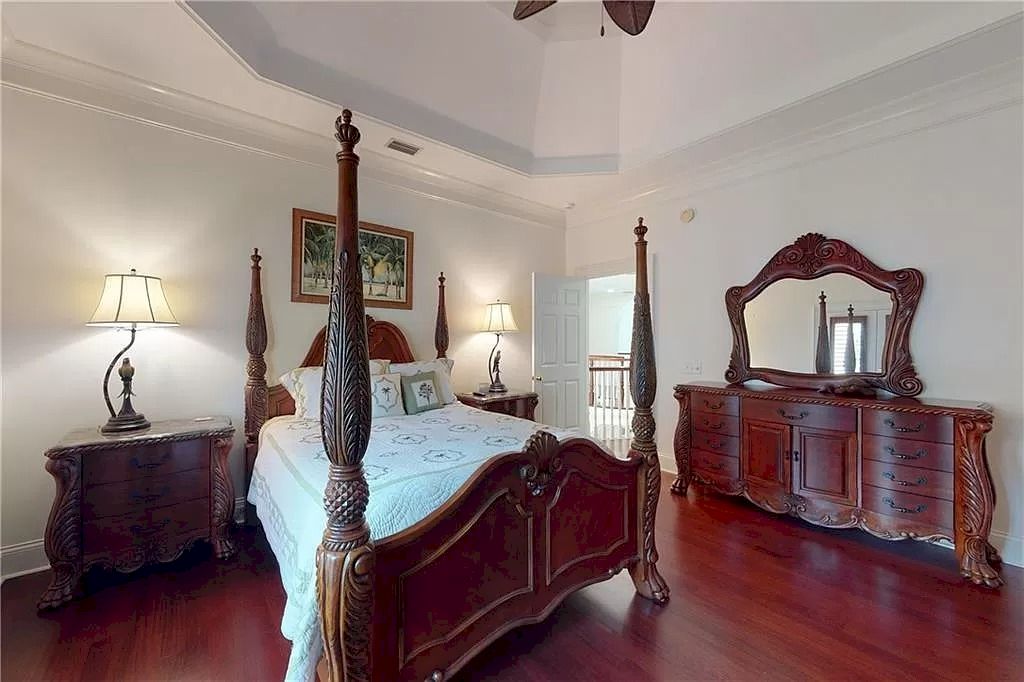5115 Oglethorpe Dr Sea Island GA 31561 32 1