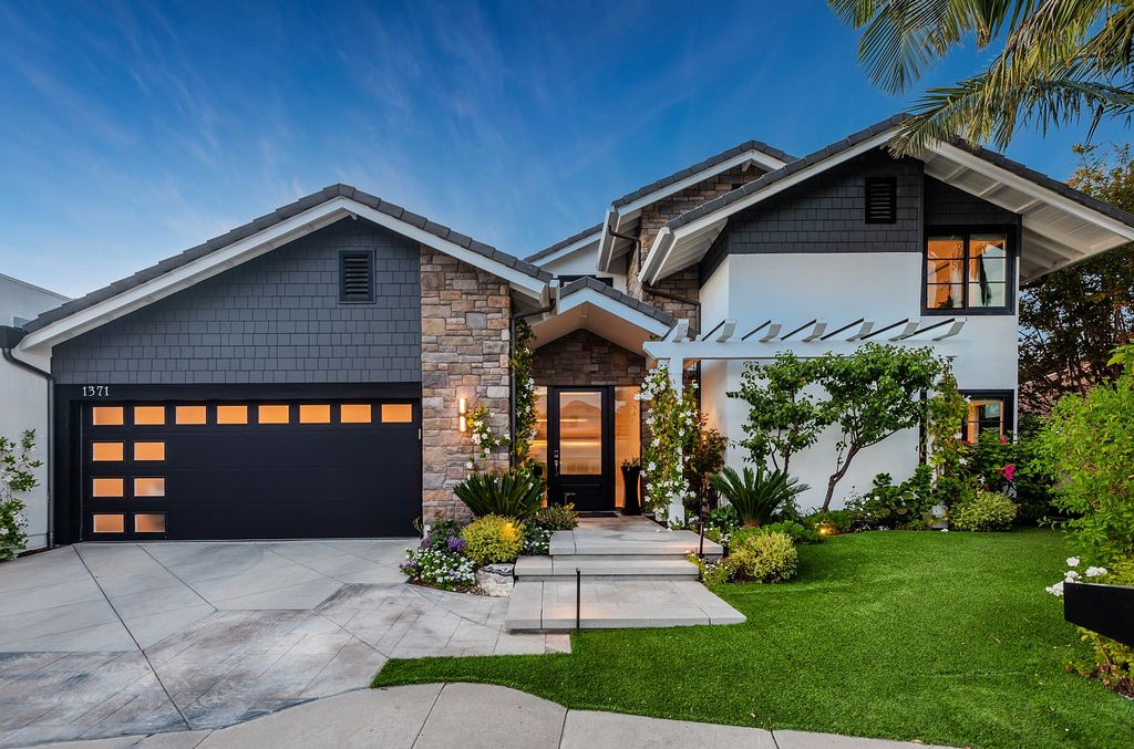 The House in Thousand Oaks is an absolutely stunning modern farmhouse lake front estate with a premier location now available for sale. This home located at 1371 Redsail Cir, Thousand Oaks, California