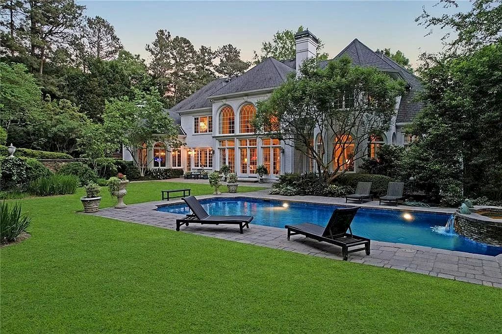 The Beautiful Country Club is a luxurious home now available for sale. This home located at 9150 Old Southwick Pass, Johns Creek, Georgia; offering 07 bedrooms and 09 bathrooms with 13,331 square feet of living spaces.