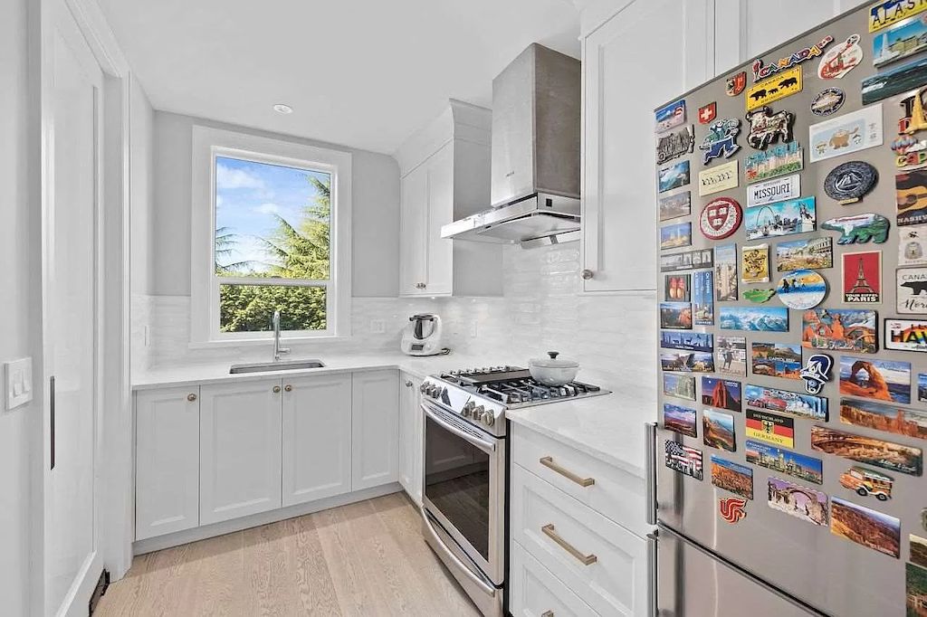 The Beautiful Custom Residence in Surrey is a luxurious home now available for sale. This home located at 14033 28th Ave, Surrey, BC V4P 0A3, Canada