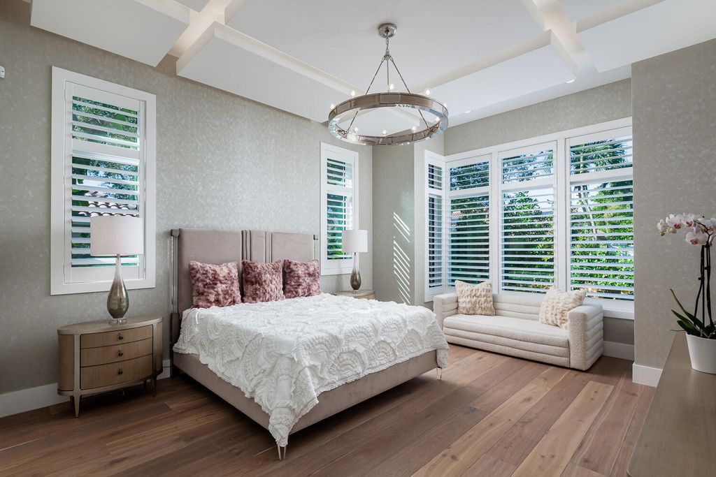 The Home in Naples is a warm and inviting open concept home has all the space you need for comfortable living and entertaining now available for sale. This home located at 823 Bentwood Dr, Naples, Florida