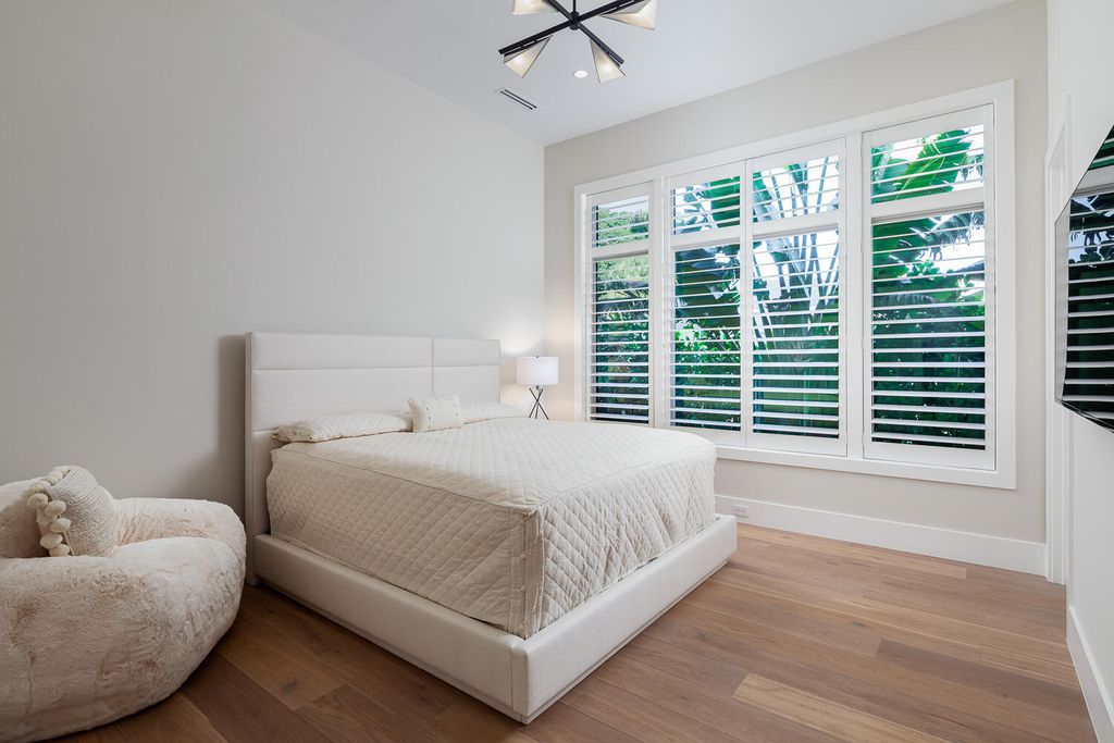 The Home in Naples is a warm and inviting open concept home has all the space you need for comfortable living and entertaining now available for sale. This home located at 823 Bentwood Dr, Naples, Florida