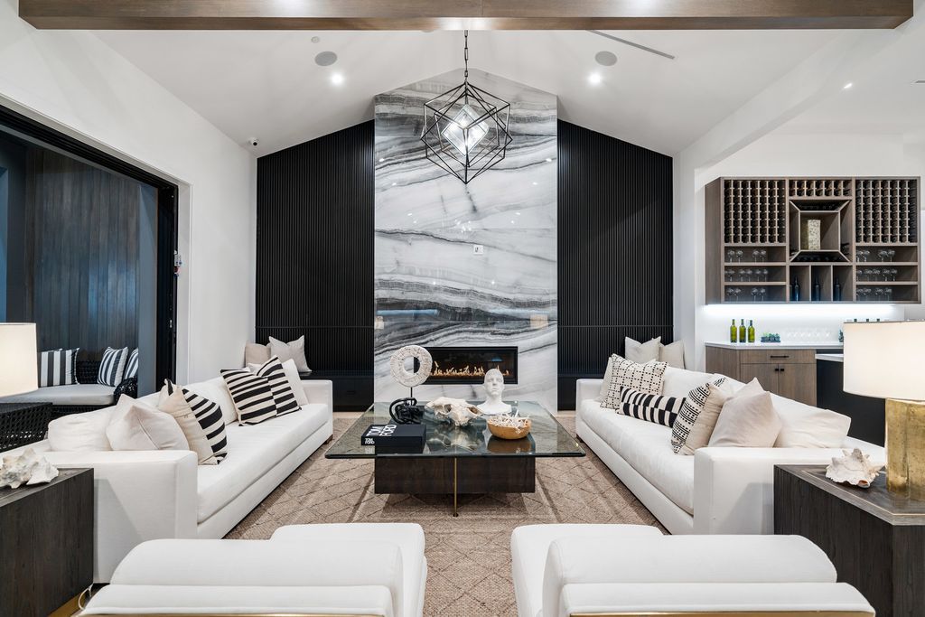 The Modern Farmhouse in Encino perfectly positioned with privacy on a supreme corner lot in Amestoy Estates now available for sale. This home located at 17201 Weddington St, Encino, California