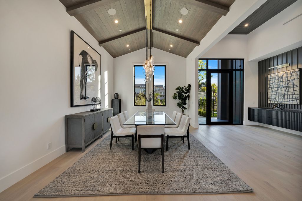 The Modern Farmhouse in Encino perfectly positioned with privacy on a supreme corner lot in Amestoy Estates now available for sale. This home located at 17201 Weddington St, Encino, California