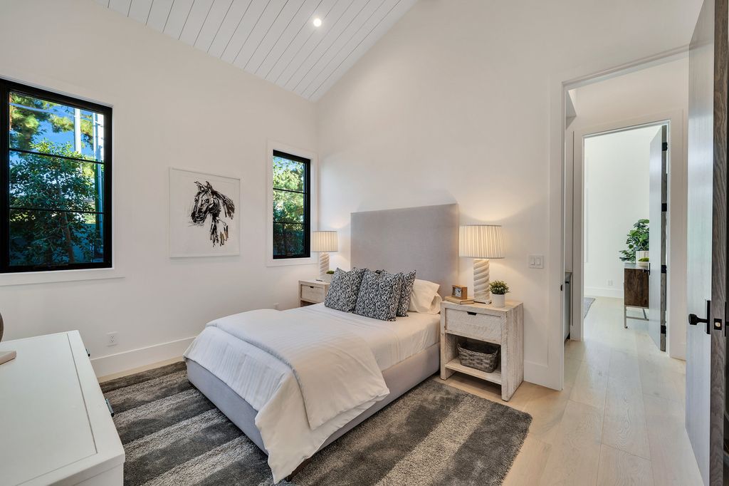 The Modern Farmhouse in Encino perfectly positioned with privacy on a supreme corner lot in Amestoy Estates now available for sale. This home located at 17201 Weddington St, Encino, California