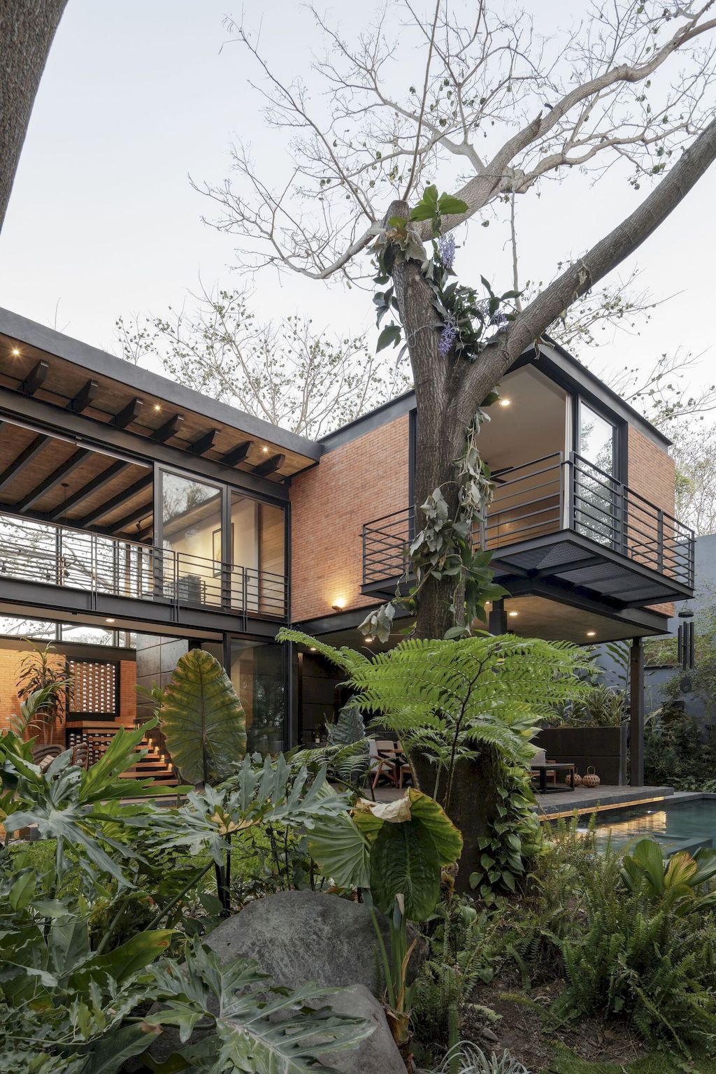 Casa Mao Achieves Perfect balance of Contrasts by Di Frenna Arquitectos 18