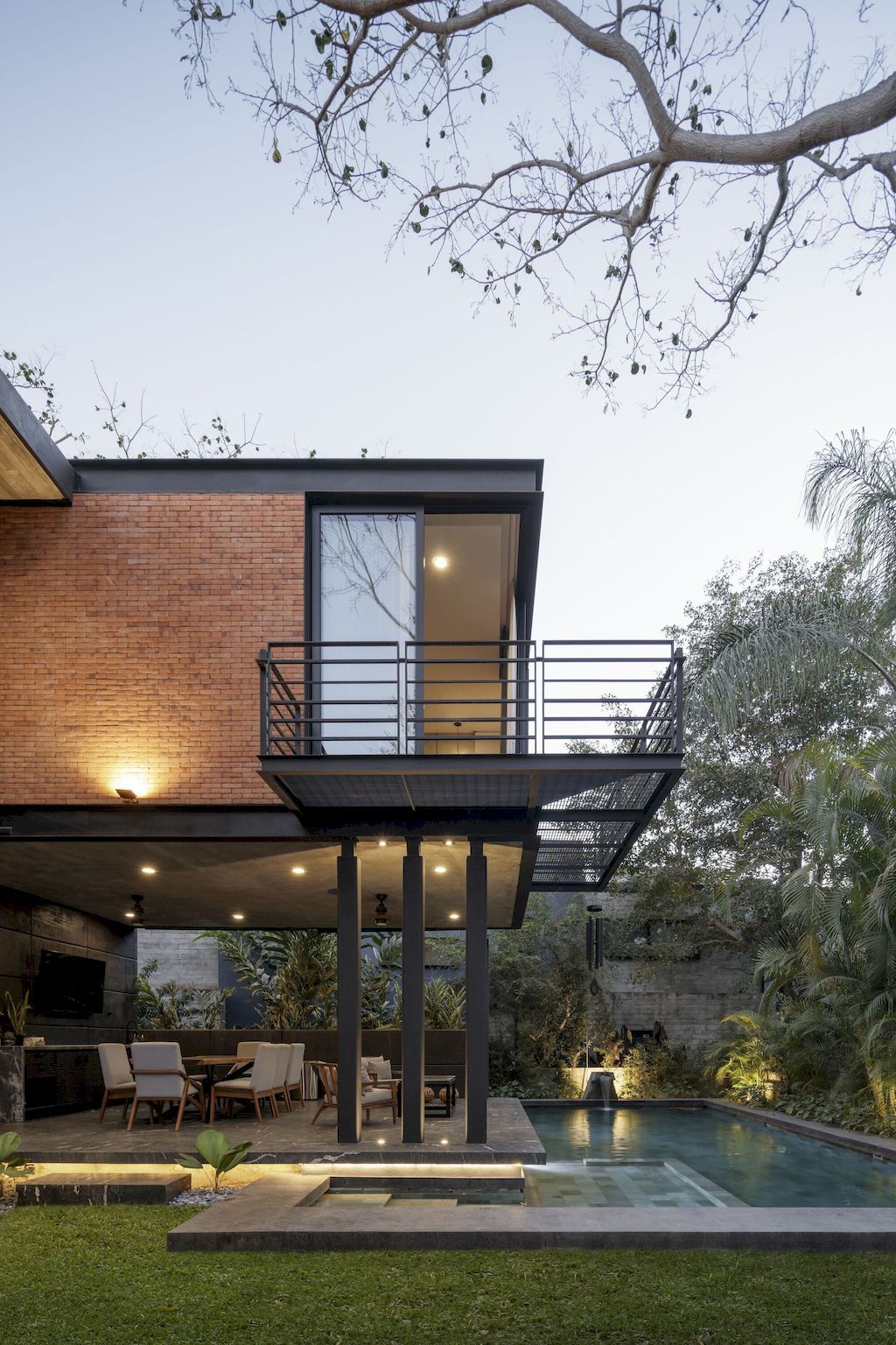 Casa Mao Achieves Perfect balance of Contrasts by Di Frenna Arquitectos 22